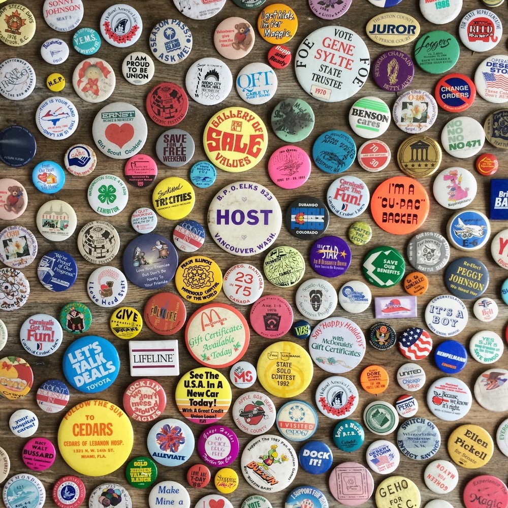 Miscellaneous vintage button pin pack of 20